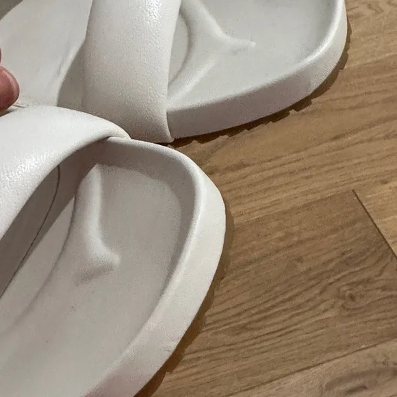 cole Haan slide - Picture 6 of 7